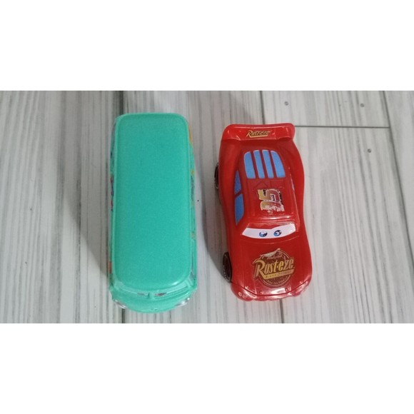 Lot Of 2 Disney Cars Lightning McQueen And Filmore Plastic Models - Picture 7 of 7